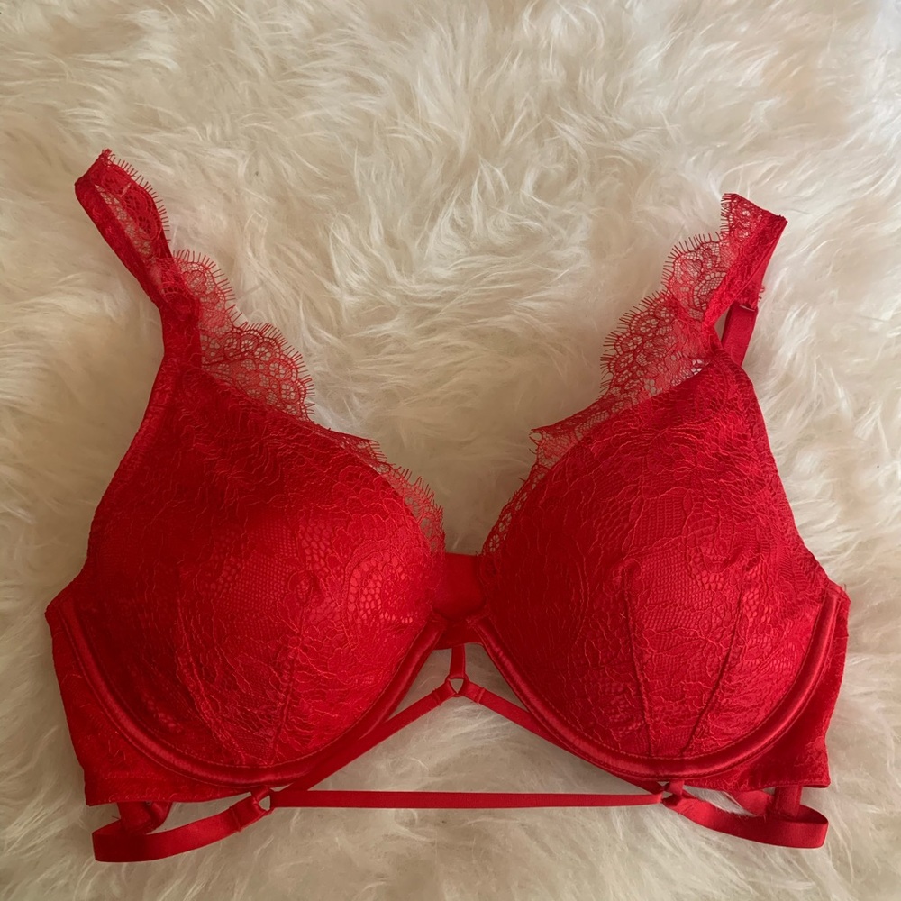 Victoria Secret Very Sexy Red Caged Bra